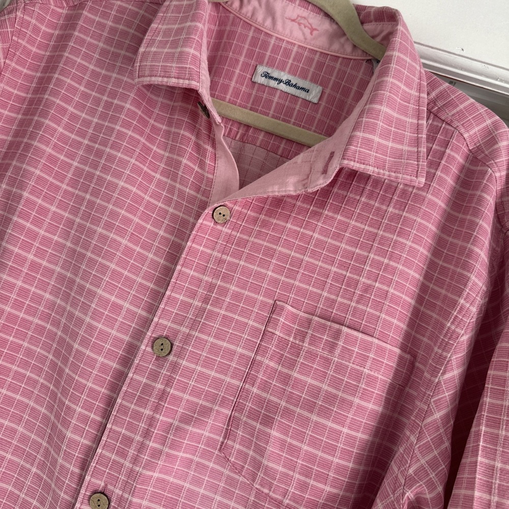Tommy Bahama XL pink plaid 100% silk short sleeve button down shirt